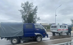 В Бурятии автомобиль врезался в скорую, пострадали фельдшер и пациентка