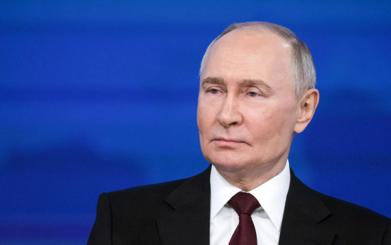 Ушаков рассказал, сколько человек сопроводят Путина на саммите ШОС