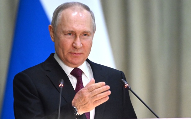 Ушаков: Путин сразу с саммита ШОС в Бишкеке вылетит на ВЭФ