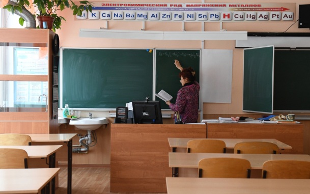 Подмосковные школы в этом учебном году полностью укомплектованы педагогами