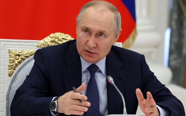 Путин на примере белых медведей и косаток объяснил необходимость СВО