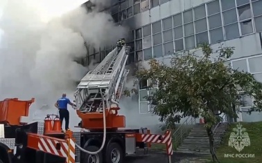 На складе завода в Павловском Посаде ликвидировано открытое горение
