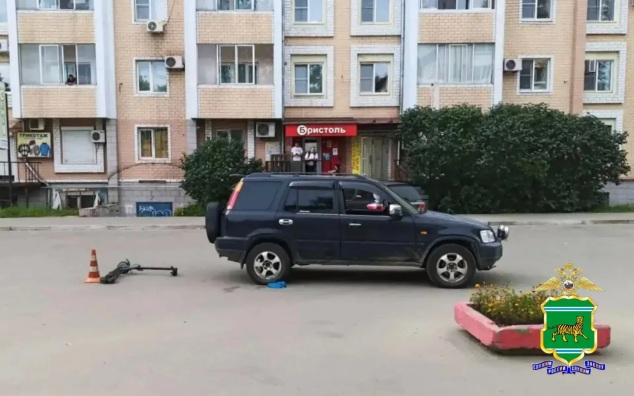 Подросток на электросамокате пострадал при ДТП в Биробиджане