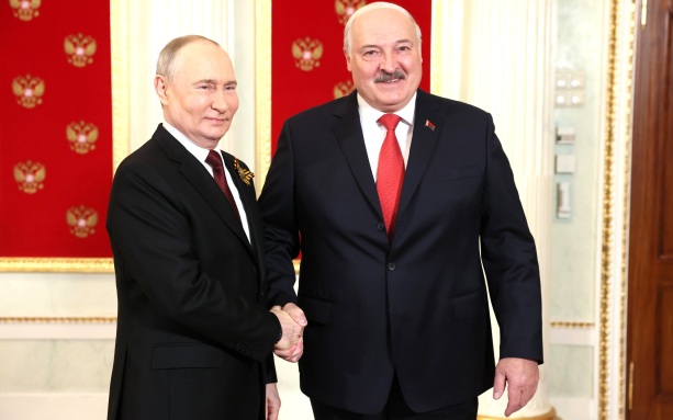 Путин сердечно поздравил белорусского коллегу с днем рождения по телефону
