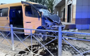 Дело возбуждено после наезда маршрутки на пешеходов в Кызыле
