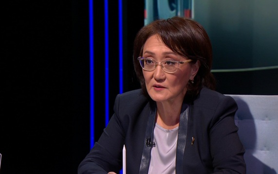 Авксентьева о ситуации с топливом: не нужно мешать кабмину "умными" советами
