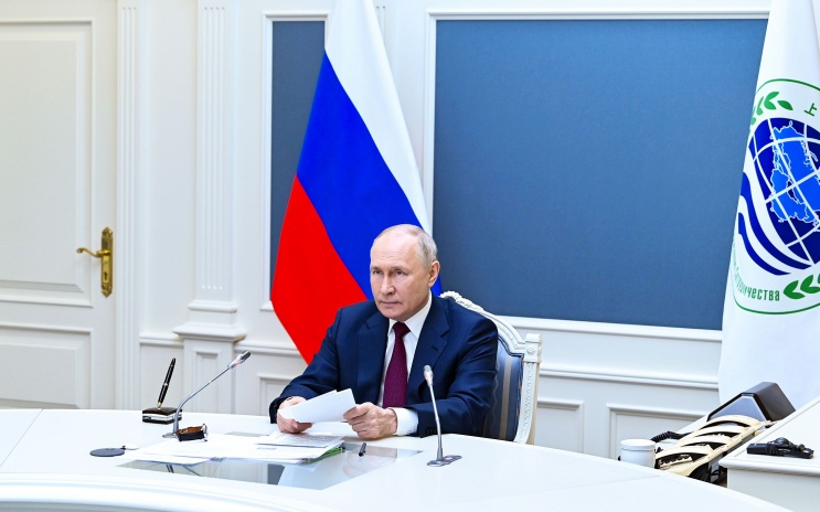 Путин выразил уверенность, что армия Украины "посыпется"