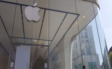 Новый гендиректор Apple заработает 58 млн долларов в 2027 году