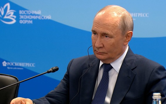 Путин: школы и детсады с октября смогут делать закупки через маркетплейсы