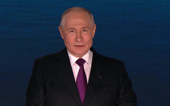 Путин: навигация по Севморпути должна стать круглогодичной