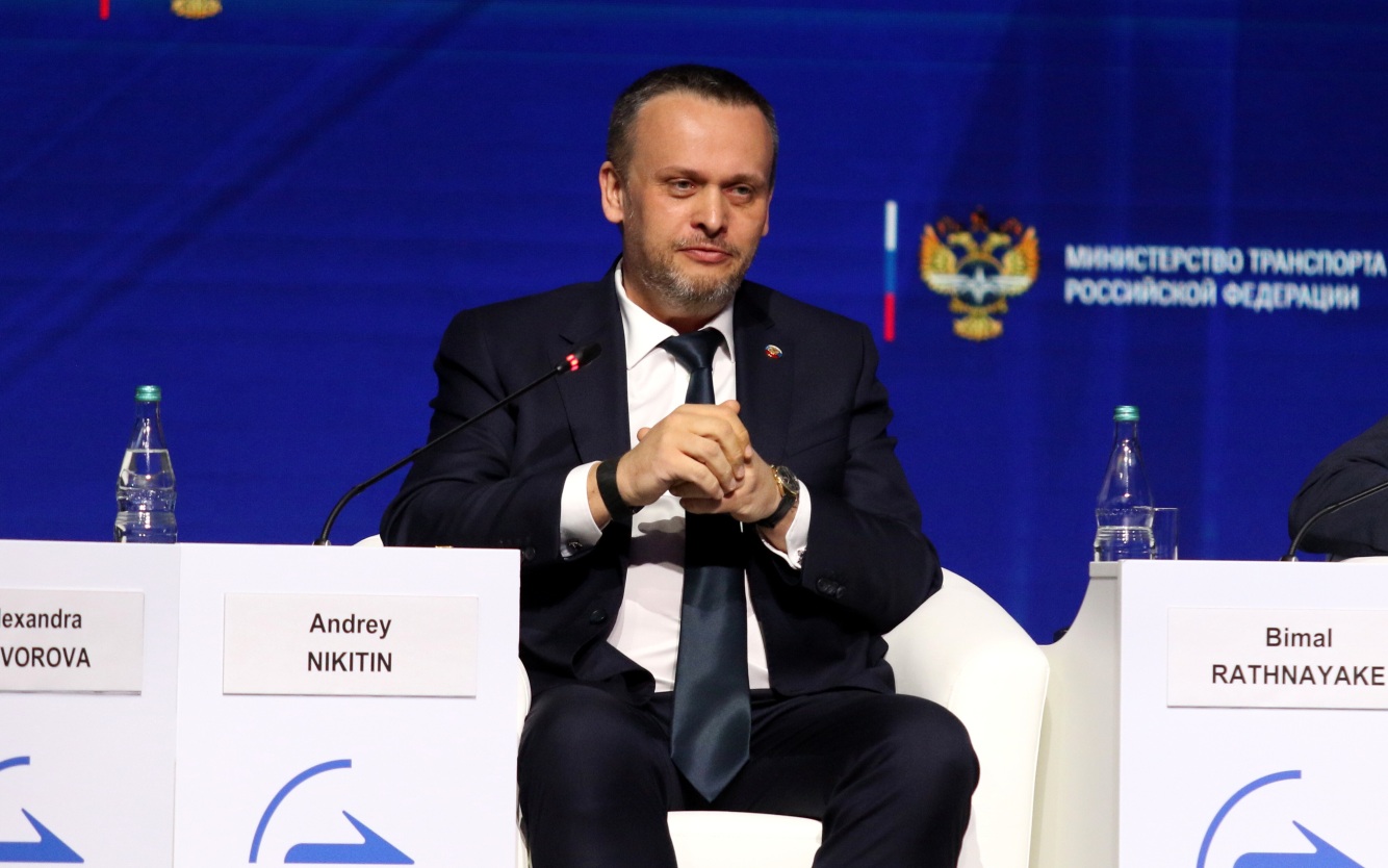 Глава Минтранса заявил о постоянной работе по защите гражданских аэропортов