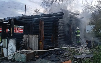 В Красноярском крае бабушка не смогла спасти двухлетнего внука из горящего дома