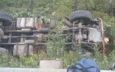 Водитель грузовика пострадал в ДТП в Еврейской автономной области