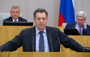 Макаров сделал заявление о выполнении всех социальных обязательств государства
