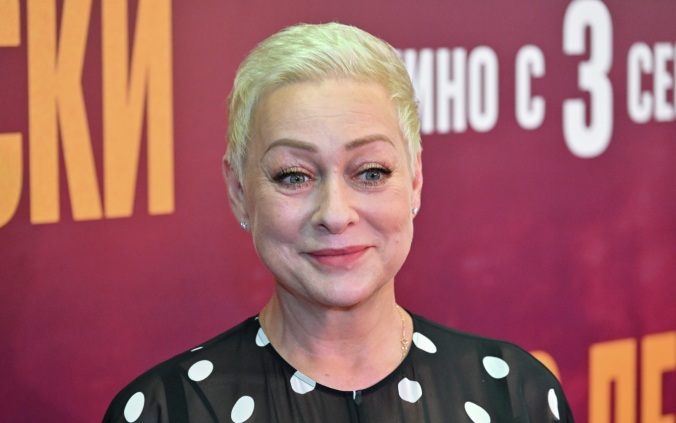 54-летняя актриса Аронова раскрыла, что помогло ей похудеть на 22 кг
