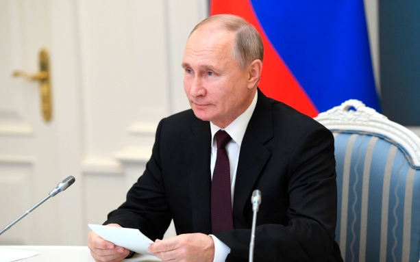 Путин предложил создать общий ресурс для патриотических туров