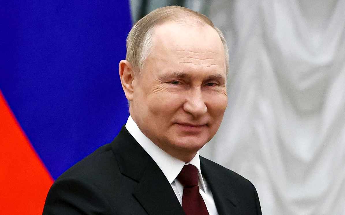 Путин поздравил генерала Куликова с юбилеем на заседании оргкомитета "Победа"