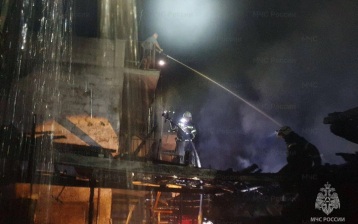В Крыму потушили возгорание девяти двухэтажных гаражей