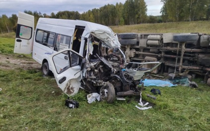 Стала известна причина смертельного ДТП с автобусом в Новосибирской области