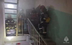 Квартира загорелась в девятиэтажке в Екатеринбурге