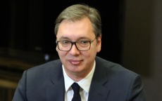 Кабмин Сербии просит Вучича распустить парламент и назначить досрочные выборы