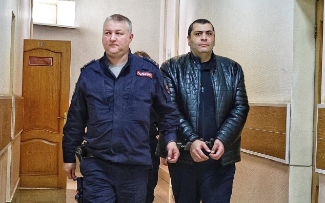 Подозреваемый в покушении на убийство и убийстве в Чите останется под стражей