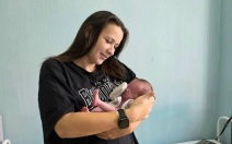 Волгоградские врачи выходили новорожденную весом менее килограмма