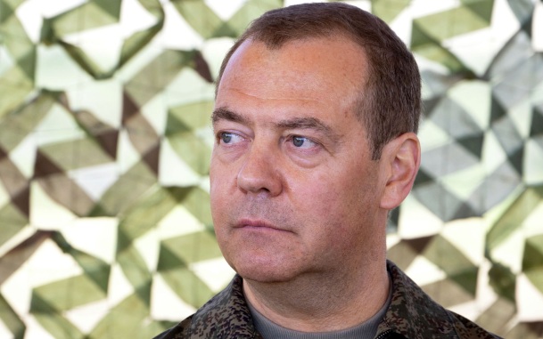 Медведев объяснил, на каких условиях РФ хочет закончить конфликт на Украине