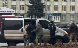 ТЦК нашли способ мобилизовать "забронированных" украинцев, сообщили силовики