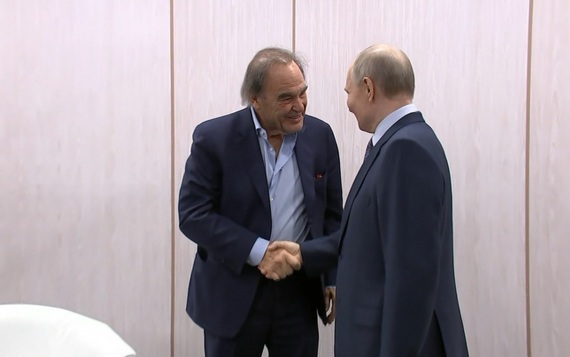 Песков объяснил, почему Оливер Стоун создал фильм о Путине