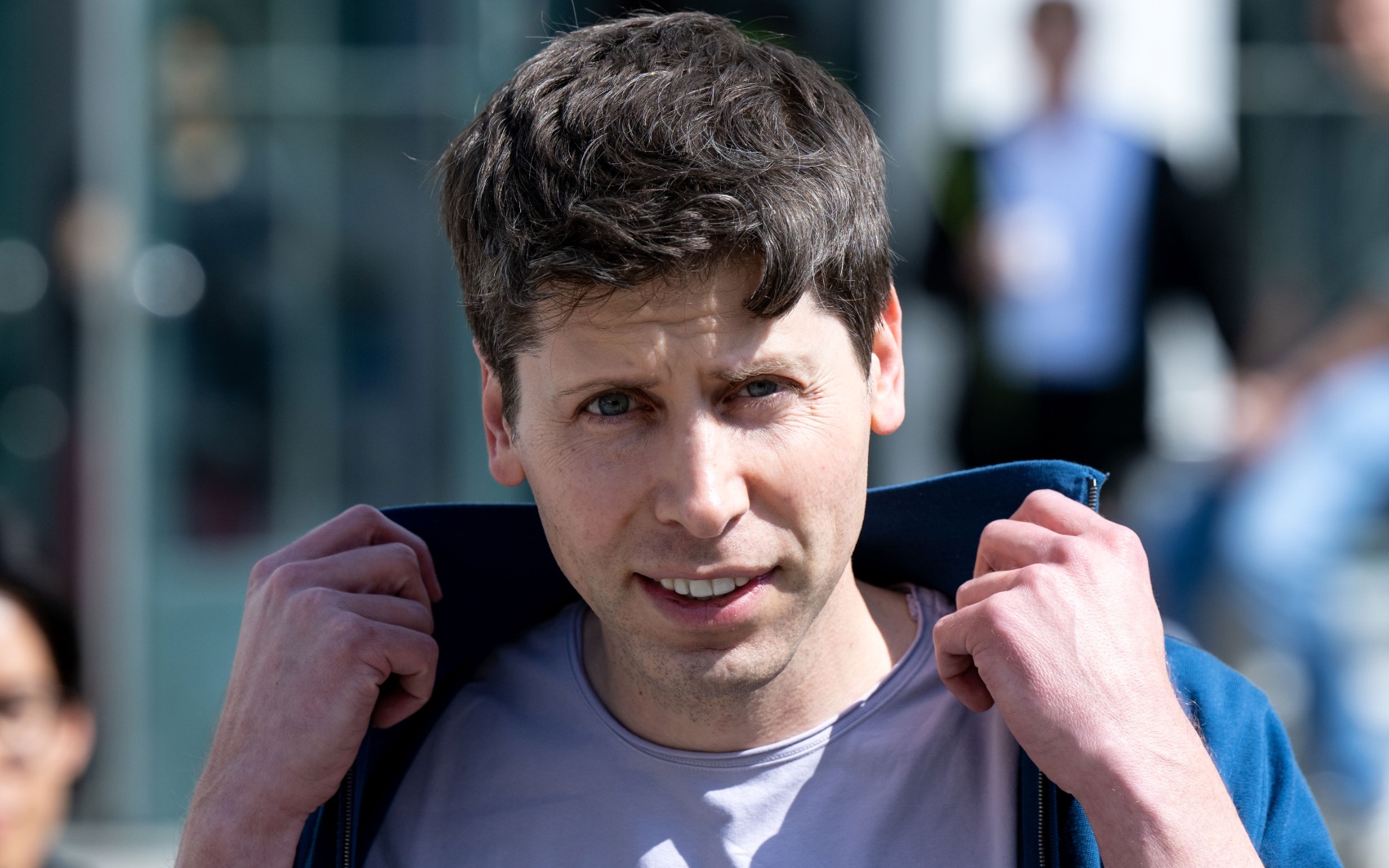 Глава OpenAI заявил, что компания отложила выход на биржу