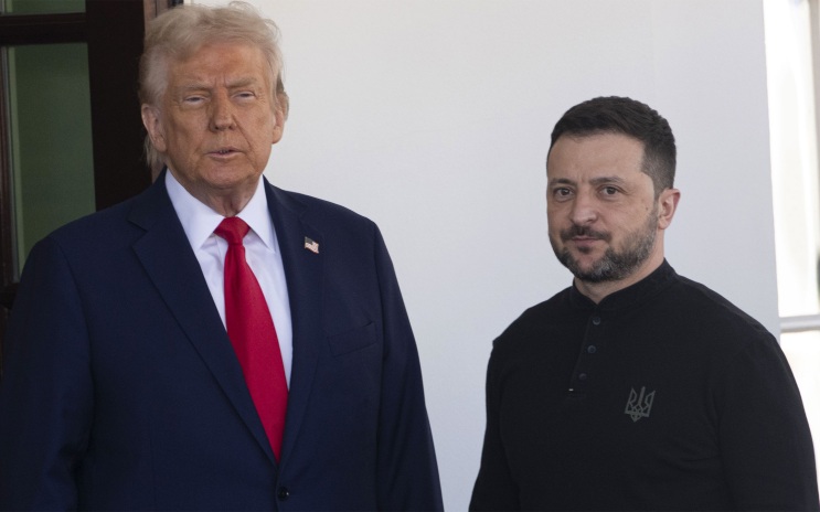 Политолог советует Трампу перестать передавать Украине разведданные