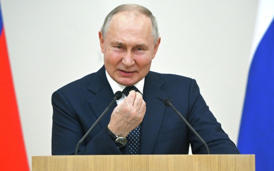 Участники Международного фестиваля молодежи встретили речь Путина овациями