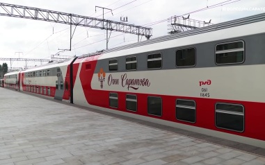 Глава РЖД оценил новый фирменный поезд "Огни Саратова"