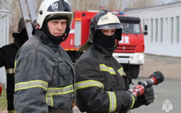 Таганрог ночью подвергся массированной ракетной атаке