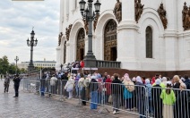 Верующим предстоит отстоять 4,5 часа к мощам Спиридона Тримифунтского
