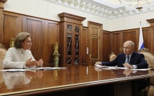 Попова сообщила Путину о росте числа завозных инфекций из-за границы