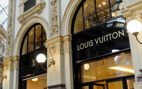 Louis Vuitton зарегистрировал в России логотип для NFT и виртуальных товаров