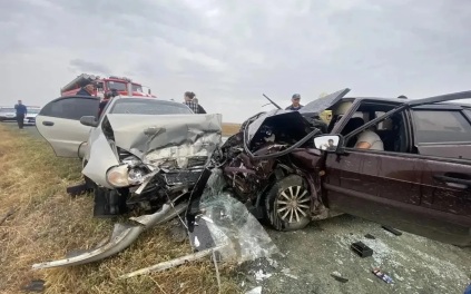 Шесть человек пострадали в результате ДТП на трассе в Оренбургской области