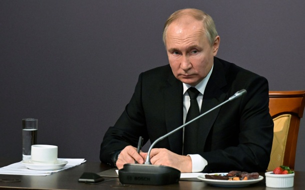 Путин назвал приоритетами бюджета социальные обязательства и сферу безопасности