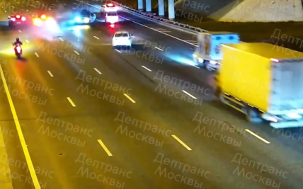 Камера сняла момент массового ДТП на МКАД