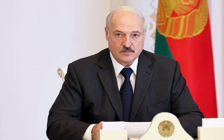 Лукашенко поручил правительству Белоруссии увеличить площади под картофель