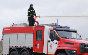 В Анапе горят торговые павильоны