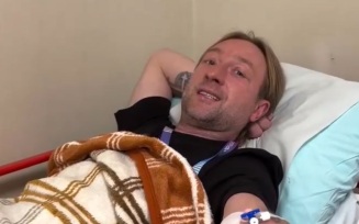 Плющенко выложил видео из госпиталя в Турции с сильным отеком ноги