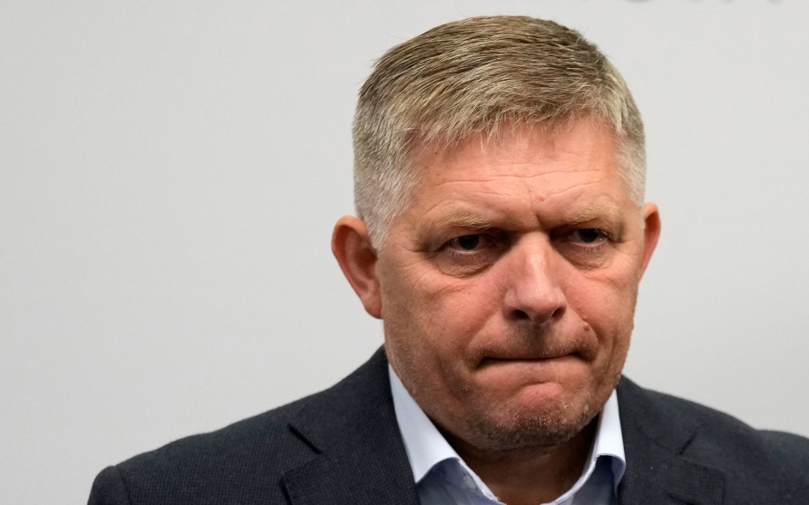 Фицо рассказал, в чем видит причину поиска Западом "предлога для конфликта с РФ"