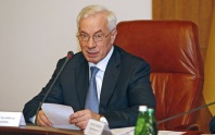 Азаров заявил, что США могут убрать Зеленского в любой момент