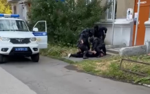 Сотрудники салонов связи Магнитогорска оформляли сим-карты для отмывания денег