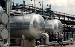 Эксперт Юшков объяснил, почему Украина строит хранилища нефтепродуктов в Венгрии