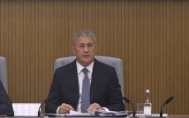 Заявление о нарушении неприкосновенности частной жизни подал глава Башкирии