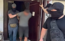 ФСБ задержала в Крыму мужчину по подозрению в госизмене в пользу Украины